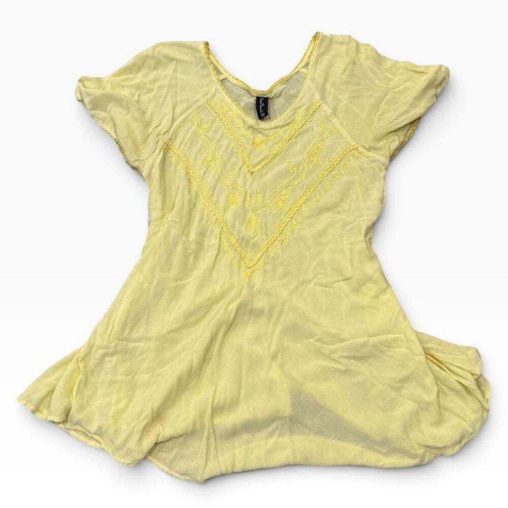 Yellow sheer babydoll-like top with embroidered V-shaped design Loose S/M